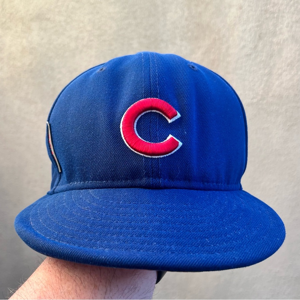 New Era 59 Chicago Cubs MLB Baseball Blue Red Fitted Cap Hat - Unisex 7 1/4 Fit